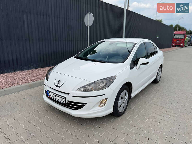 Peugeot 408 2012