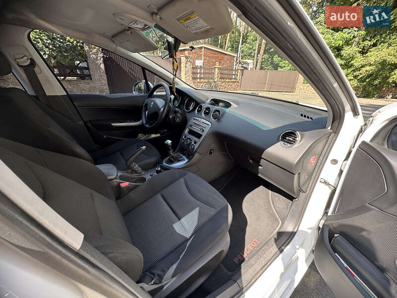 Седан Peugeot 408 2013 в Києві