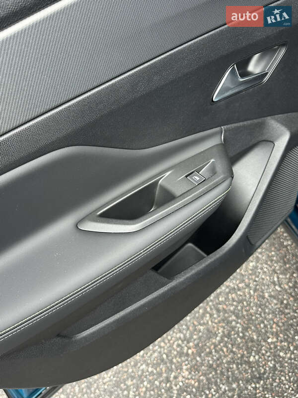 Лифтбек Peugeot 408 2023 в Киеве