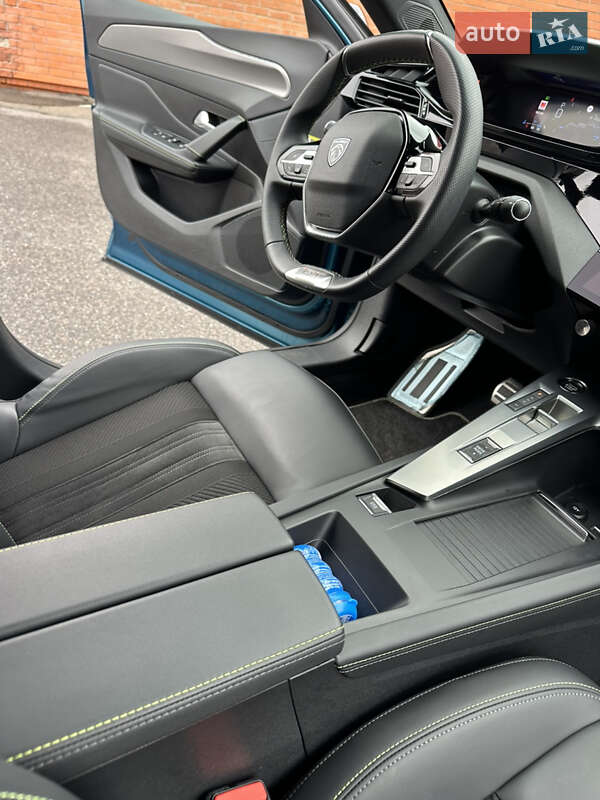 Лифтбек Peugeot 408 2023 в Киеве