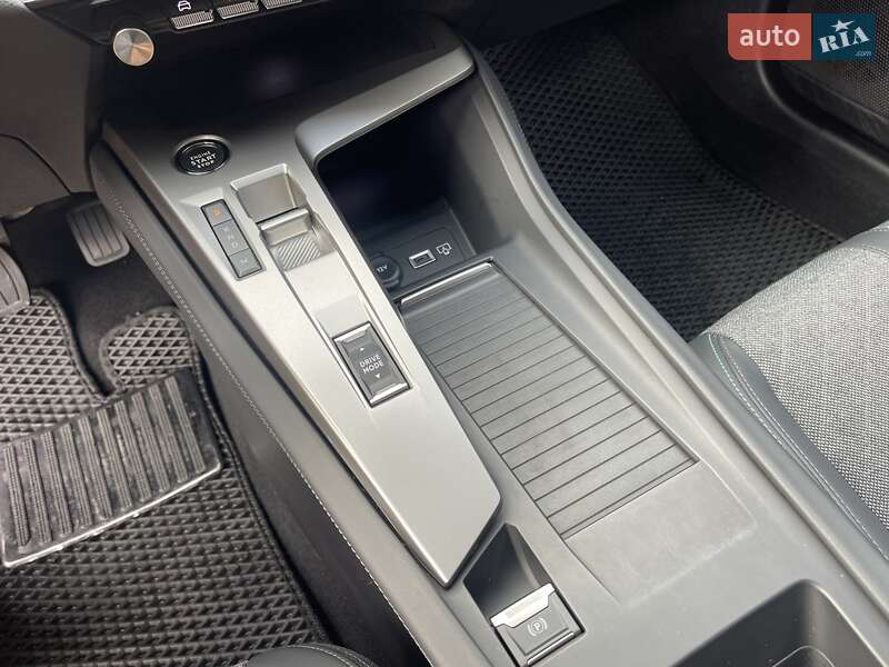 Лифтбек Peugeot 408 2023 в Николаеве