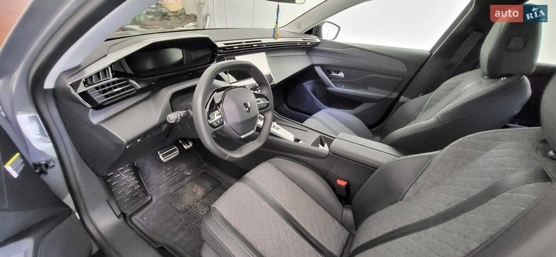 Лифтбек Peugeot 408 2023 в Львове