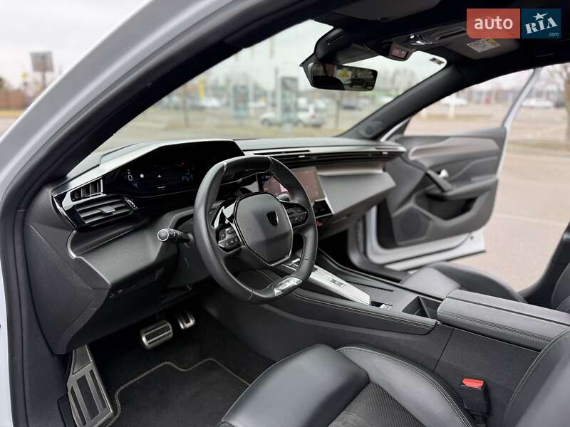 Лифтбек Peugeot 408 2023 в Киеве