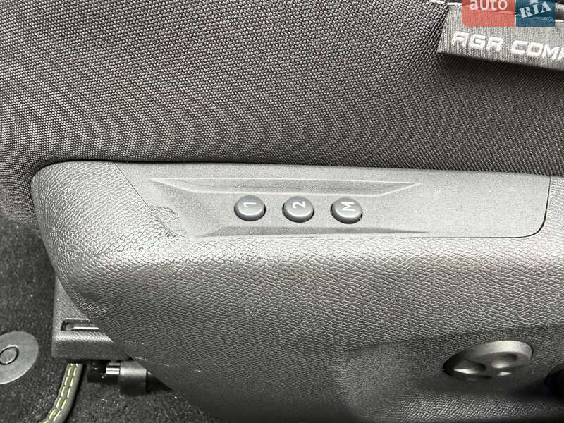 Лифтбек Peugeot 408 2023 в Киеве