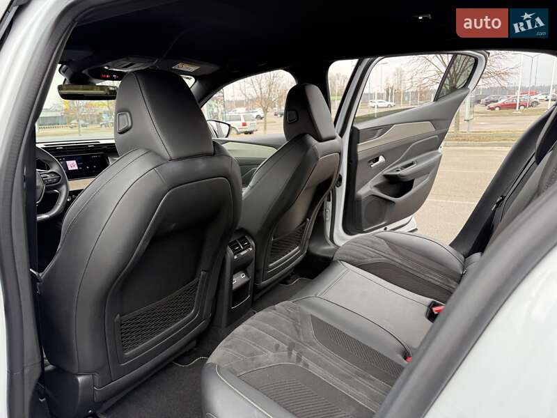 Лифтбек Peugeot 408 2023 в Киеве