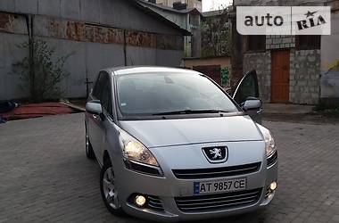  Peugeot 5008 2011 в Ивано-Франковске