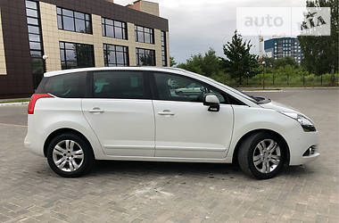 Минивэн Peugeot 5008 2011 в Луцке