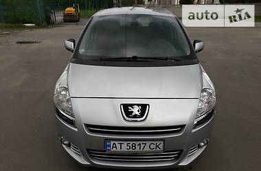 Универсал Peugeot 5008 2010 в Рожнятове