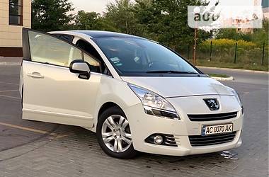 Минивэн Peugeot 5008 2011 в Луцке