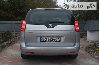 Универсал Peugeot 5008 2010 в Тернополе