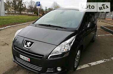 Универсал Peugeot 5008 2010 в Луцке