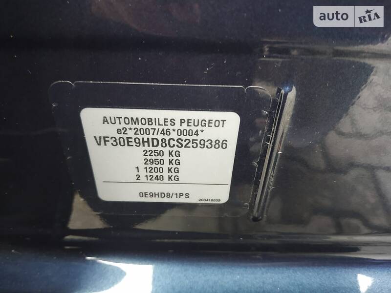 Минивэн Peugeot 5008 2013 в Хмельницком