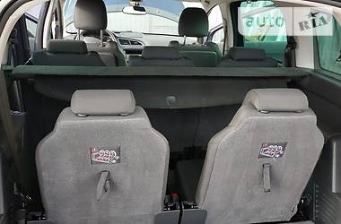 Мінівен Peugeot 5008 2013 в 