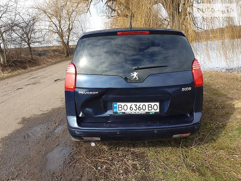 Мінівен Peugeot 5008 2010 в Снятині