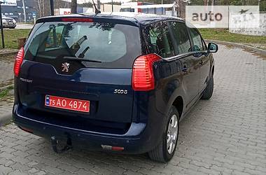 Мінівен Peugeot 5008 2010 в 