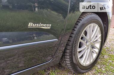 Мінівен Peugeot 5008 2013 в 