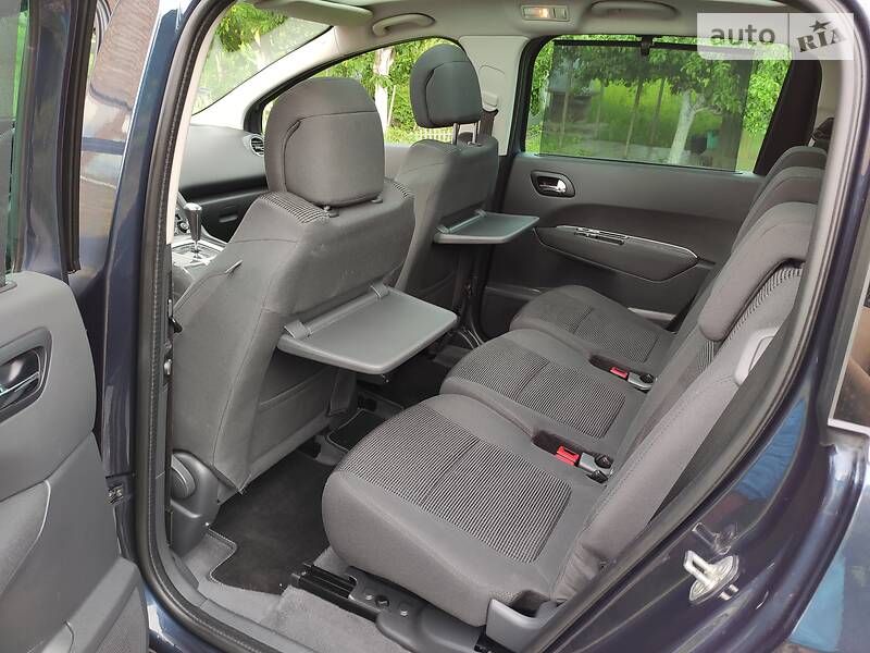 Минивэн Peugeot 5008 2013 в Казатине