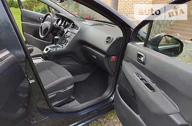 Мінівен Peugeot 5008 2013 в 