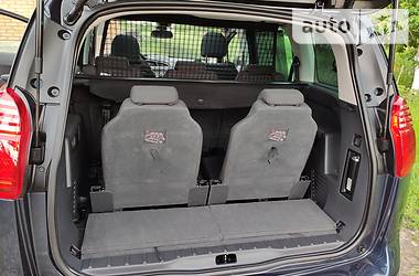 Мінівен Peugeot 5008 2013 в 