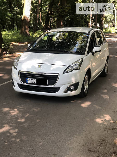 Універсал Peugeot 5008 2015 в Чернівцях