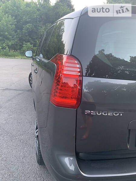 Універсал Peugeot 5008 2010 в Полтаві