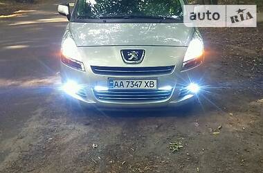 Минивэн Peugeot 5008 2011 в Киеве