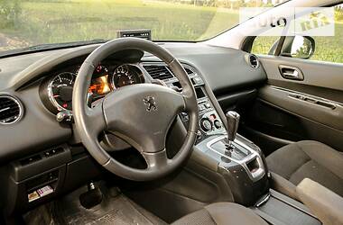 Минивэн Peugeot 5008 2013 в Обухове