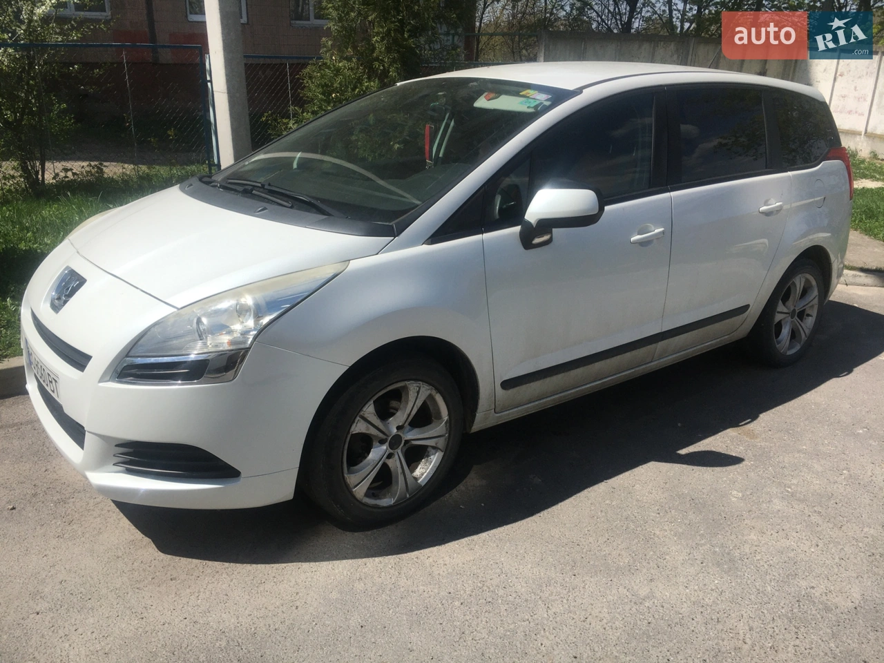 2011 Peugeot 5008 - фото 1