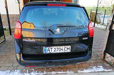 Універсал Peugeot 5008 2010 в Калуші