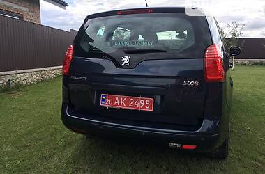 Універсал Peugeot 5008 2012 в Тернополі