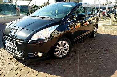 Мінівен Peugeot 5008 2010 в Луцьку