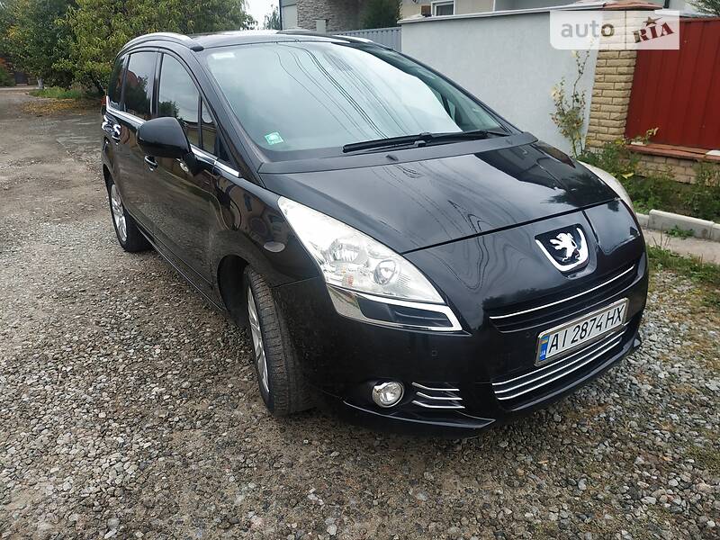 Минивэн Peugeot 5008 2010 в Киеве