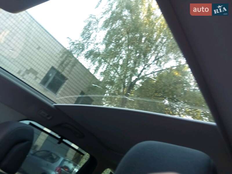 Мінівен Peugeot 5008 2012 в Києві