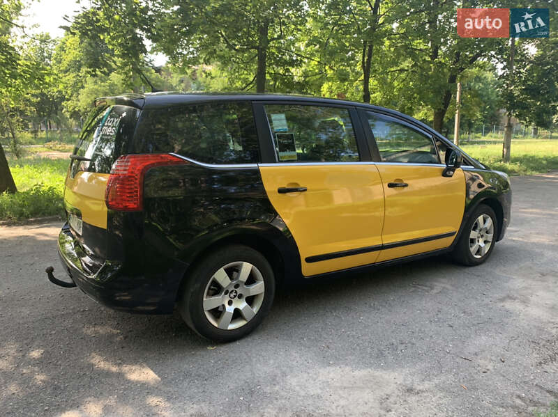 Універсал Peugeot 5008 2013 в Нікополі