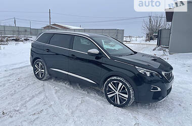 Позашляховик / Кросовер Peugeot 5008 2017 в Чернівцях