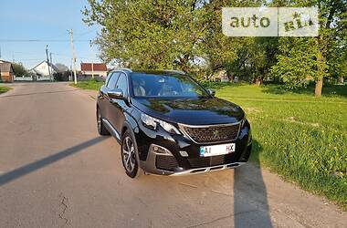 Внедорожник / Кроссовер Peugeot 5008 2019 в Киеве