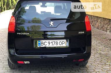 Мінівен Peugeot 5008 2010 в Самборі