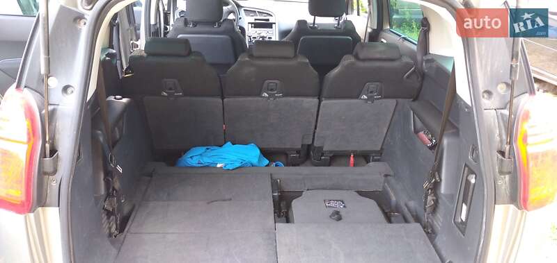 Мінівен Peugeot 5008 2010 в Яворові