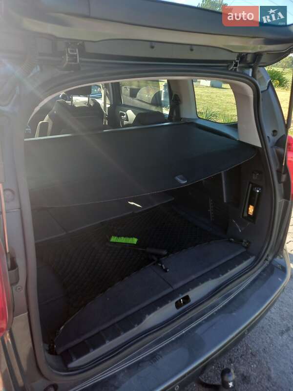 Мікровен Peugeot 5008 2009 в Коломиї