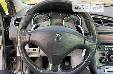 Універсал Peugeot 5008 2011 в Тернополі