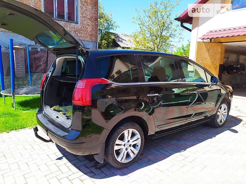 Минивэн Peugeot 5008 2010 в Тернополе