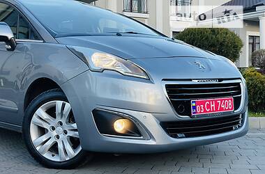 Минивэн Peugeot 5008 2016 в 