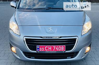 Минивэн Peugeot 5008 2016 в 