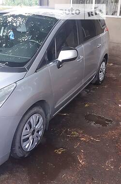 Універсал Peugeot 5008 2011 в 