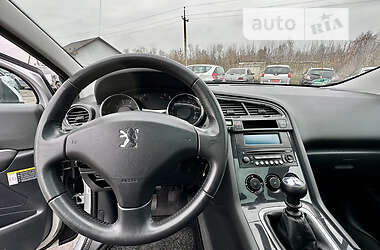 Мінівен Peugeot 5008 2011 в Дубні