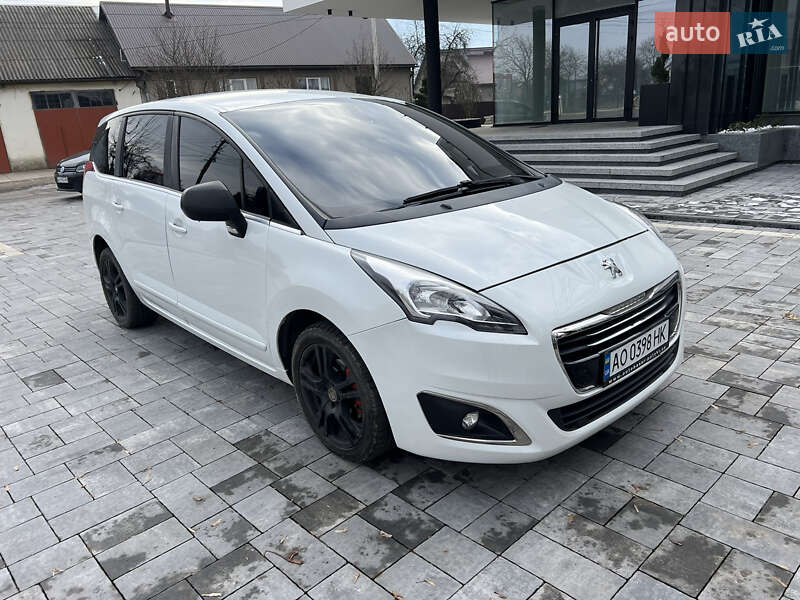 Минивэн Peugeot 5008 2012 в Тячеве