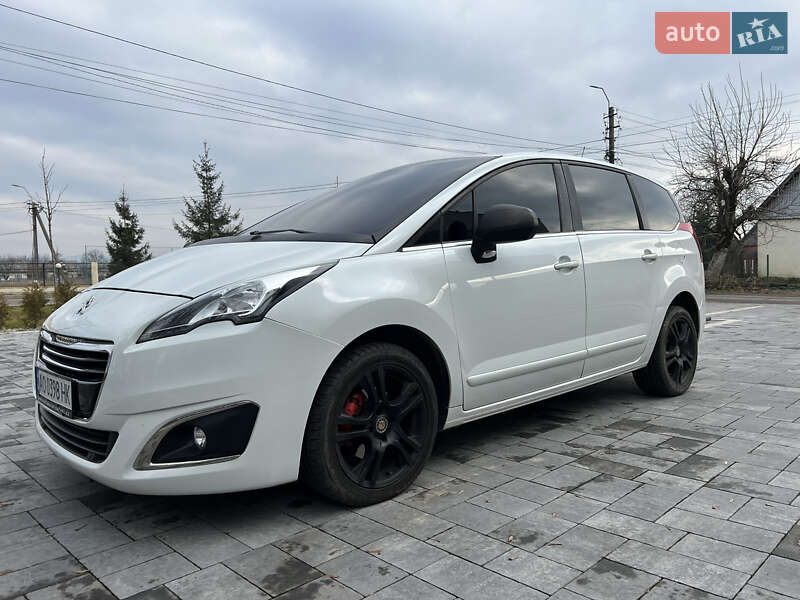 Peugeot 5008 2012