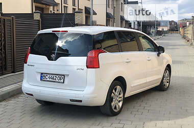 Мікровен Peugeot 5008 2013 в 
