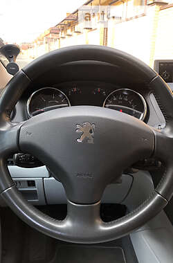 Мікровен Peugeot 5008 2013 в 