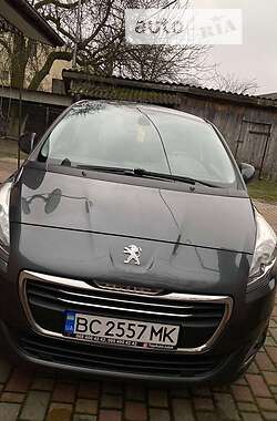 Мікровен Peugeot 5008 2014 в Радехові